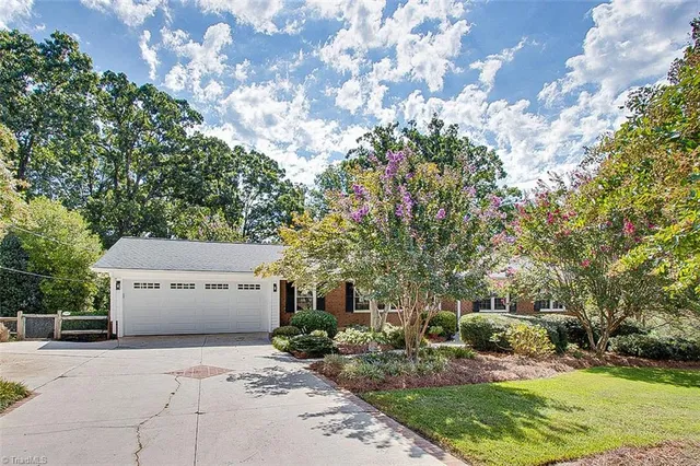 $319,900 | 1201 Lindale Drive, Asheboro, NC 27205