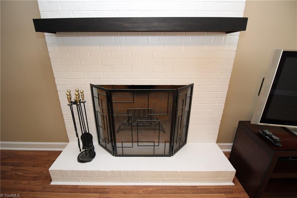 8416 Coachman Lane Rural Hall, NC 27045 - Photo 4 of 20 Gallery Image 4