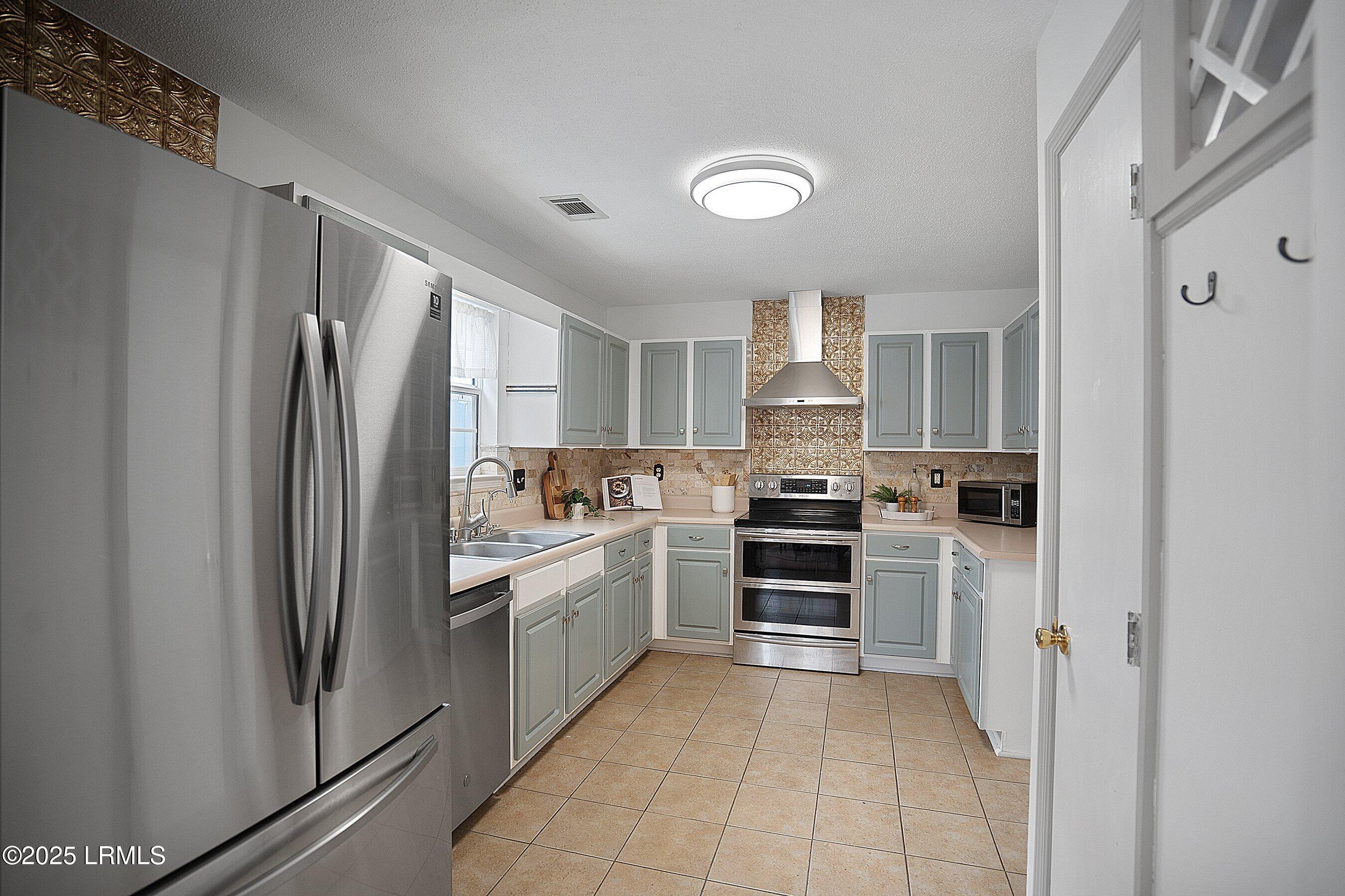 955 Oyster Cove Road Beaufort, SC 29902 - Photo 6 of 27 DSC07841.jpg-SMALL