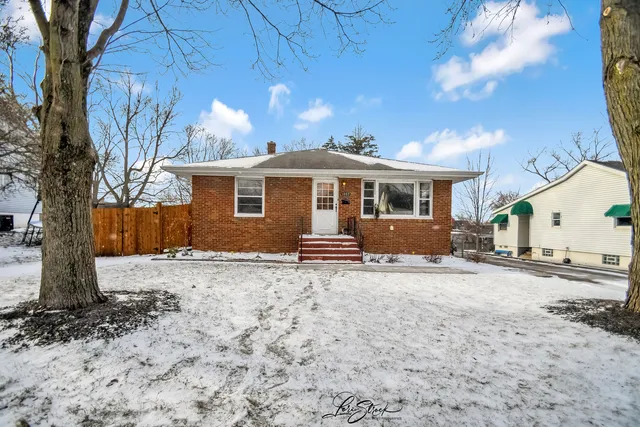 $225,000 | 1009 Helen Avenue, Joliet, IL 60433