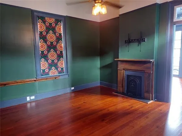 $2,150 | 612 Lafayette Street, Gretna, LA 70053