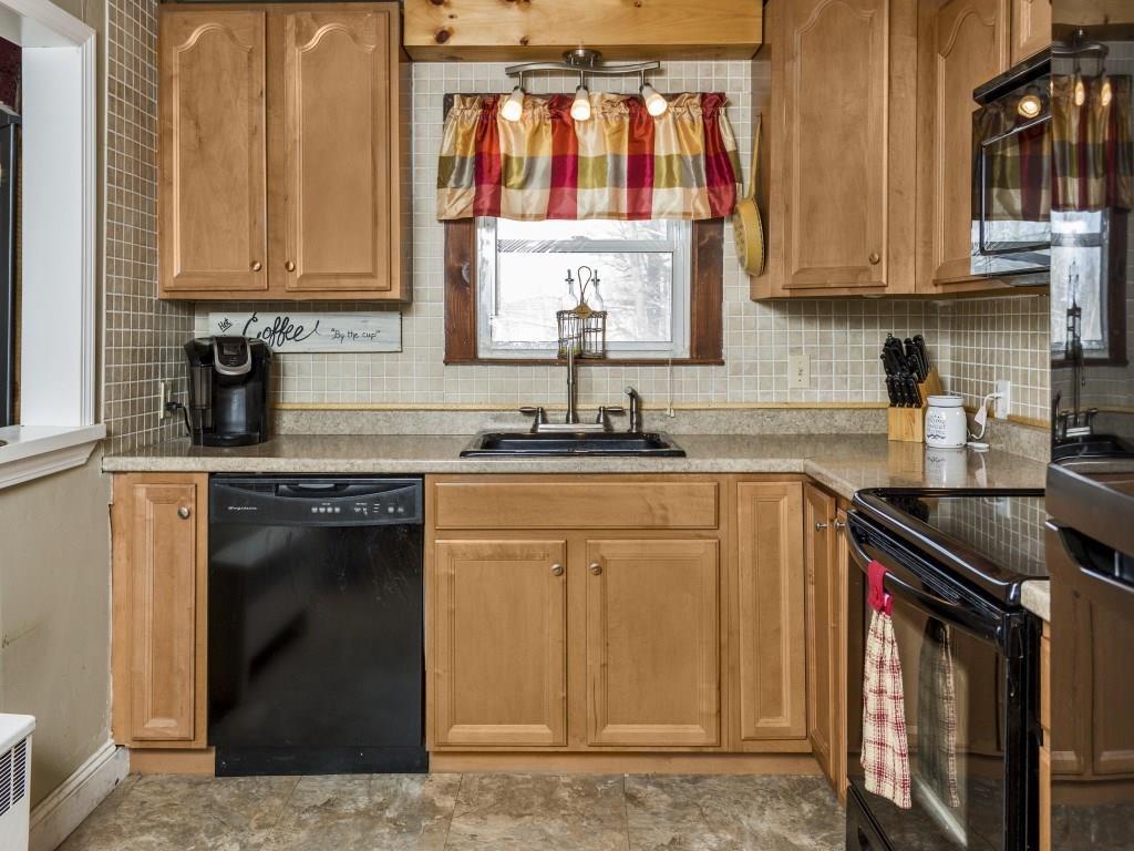 69 Riley Road Sabattus, ME 04280 - Photo 5 of 31 Photo