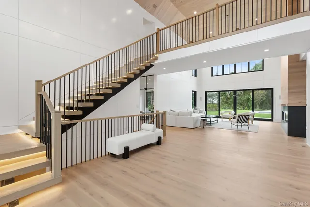 a view of livingroom with livingroom and furniture