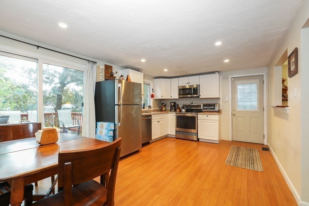 18 Arboretum Road Plymouth, MA 02360 - Photo 2 of 24 Gallery Image 2