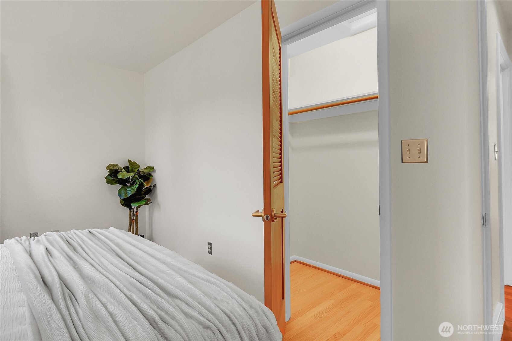 4209 South Lucile Street Seattle, WA 98118 - Photo 14 of 32