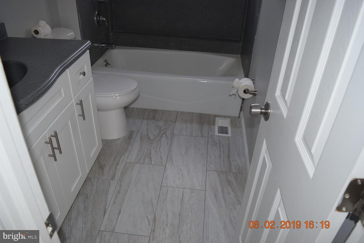 4 Larkin Road Burlington, NJ 08016 - Photo 11 of 23 Gallery Image 11