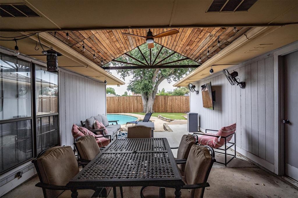 2214 Valley Mill Carrollton, TX 75006 - Photo 33 of 36 a view of a outdoor space with a table and chairs