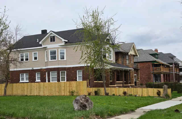 $36,900 | 156 Pilgrim Street, Highland Park, MI 48203