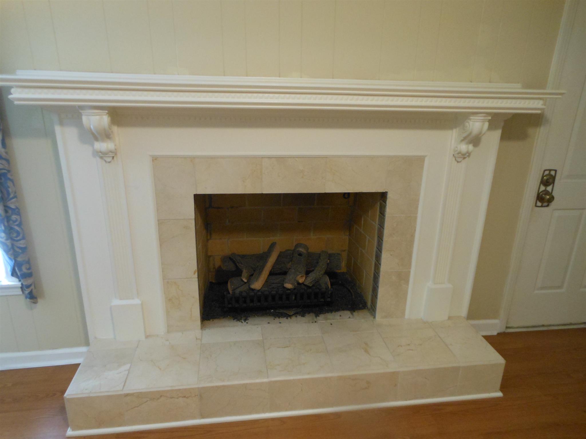 Upstairs Fireplace - Can Be Wood Or Gas!