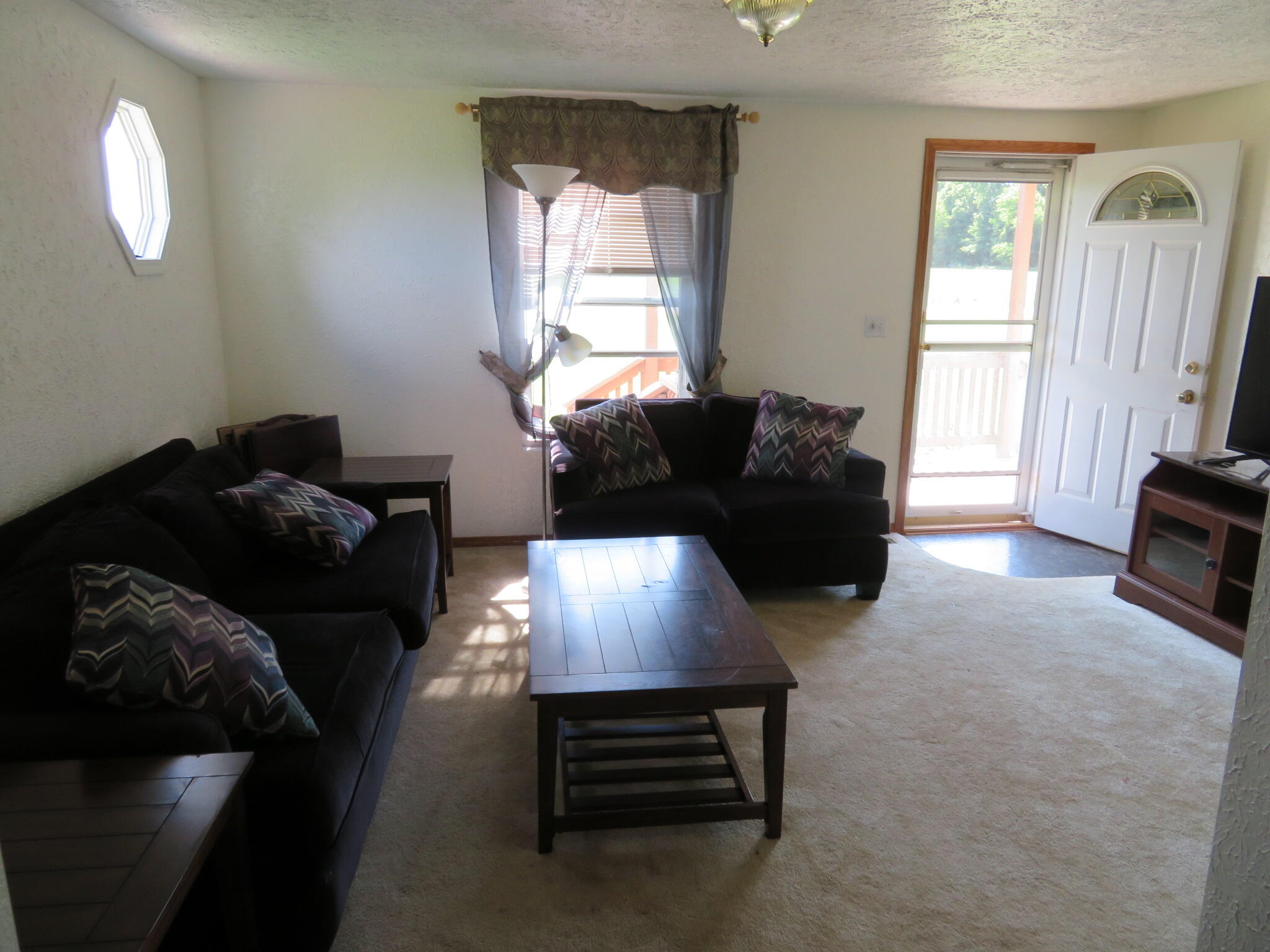 396 Taggart Road Bronson, MI 49028 - Photo 12 of 23 Living Room