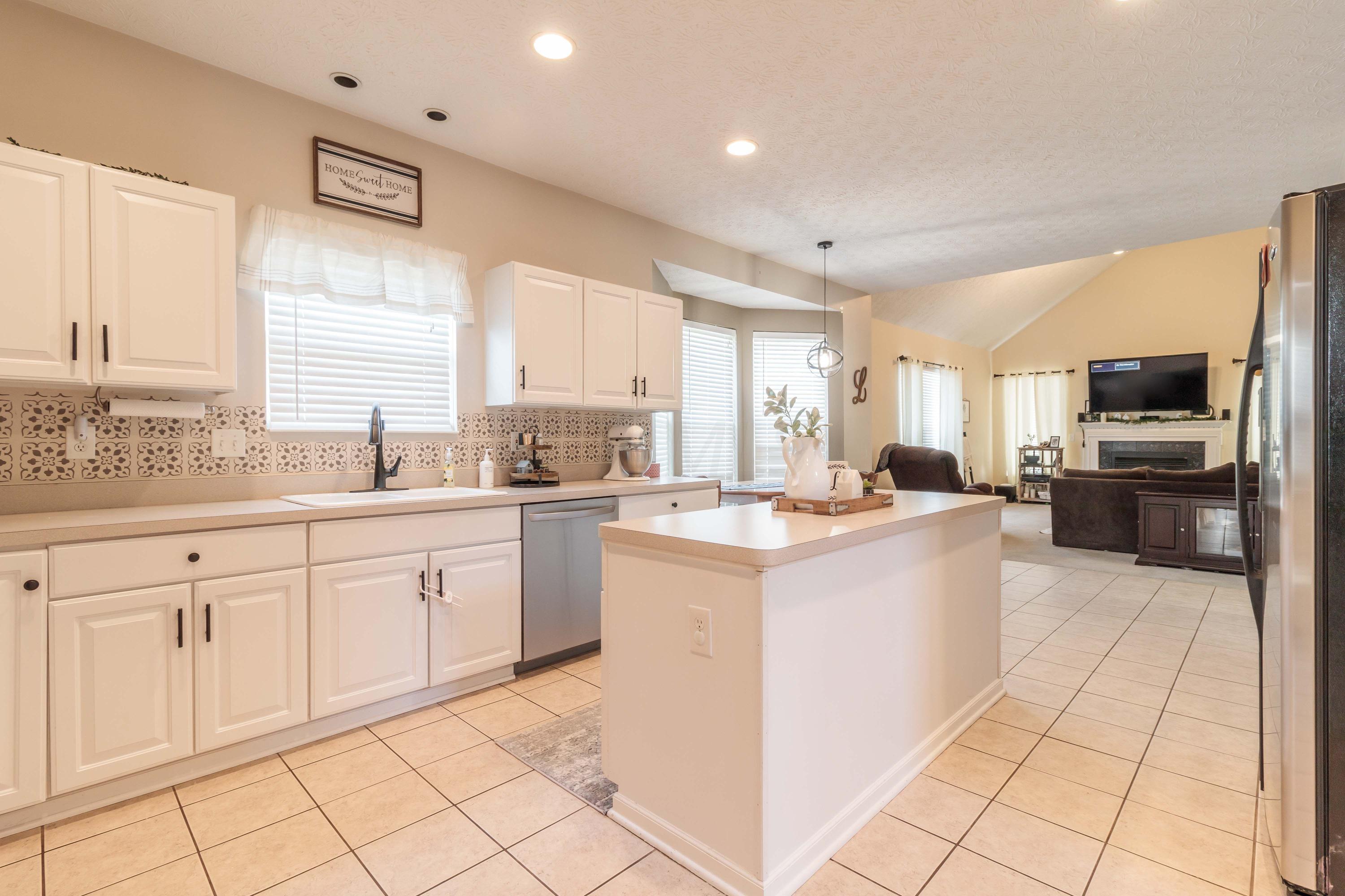 7868 Rodebaugh Road Reynoldsburg, OH 43068 - Photo 11 of 44 Gallery Image 11
