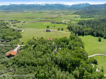 $1,950,000 | 9952 Aspen Lane, Victor, ID 83455