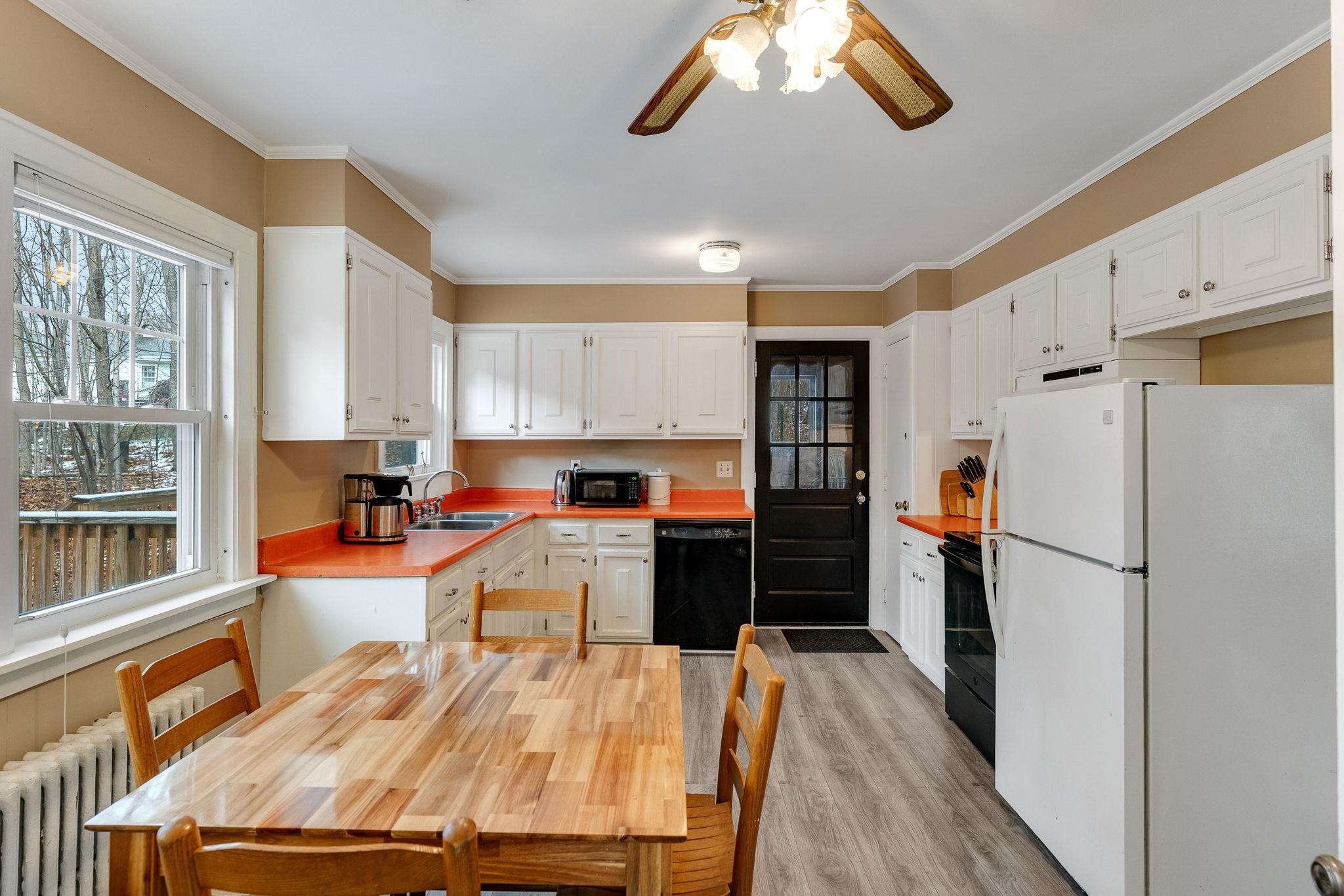 52 Biggs Street Barre, VT 05641 - Photo 16 of 43