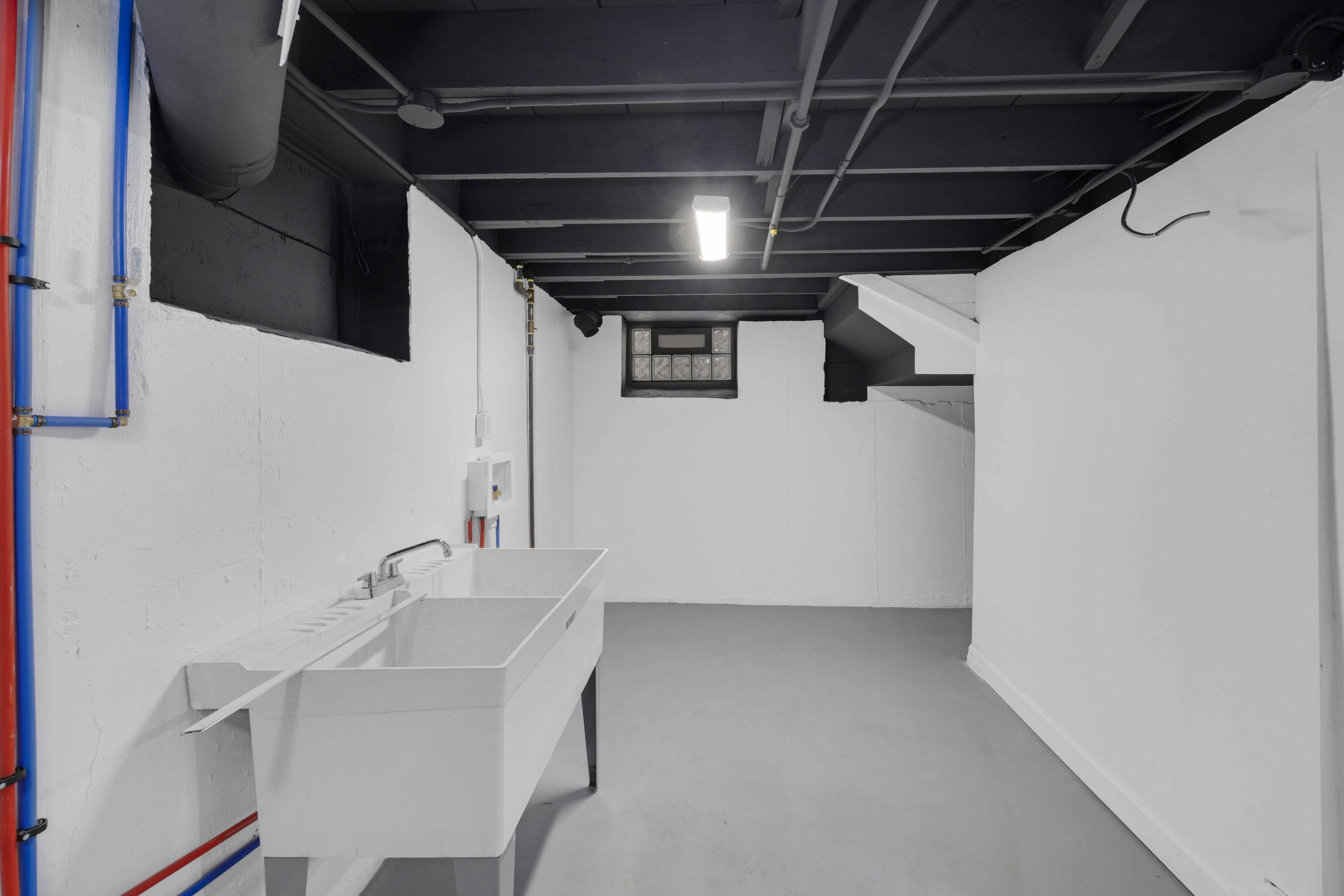 5428 Chestnut Avenue Hammond, IN 46320 - Photo 18 of 20 a view of utility room