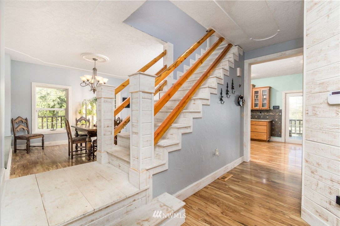 287 Rutherford Lane Castle Rock, WA 98611 - Photo 2 of 39 Gallery Image 2