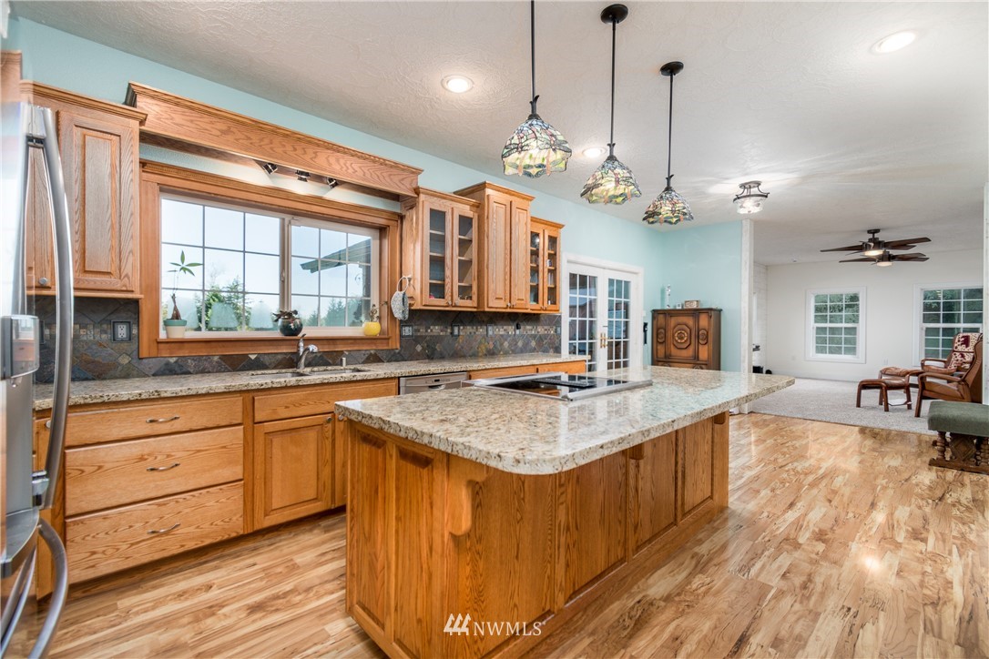 287 Rutherford Lane Castle Rock, WA 98611 - Photo 4 of 39 Gallery Image 4