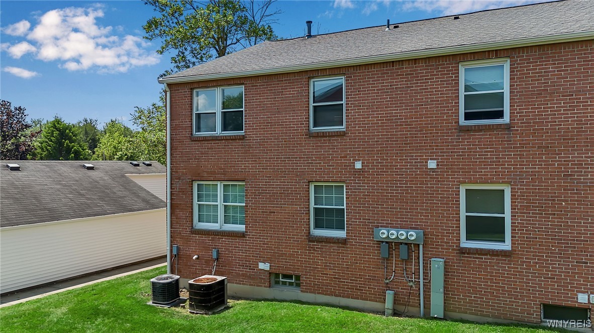 3907 Bowen Road, Unit 26 Lancaster, NY 14086 - Photo 2 of 25