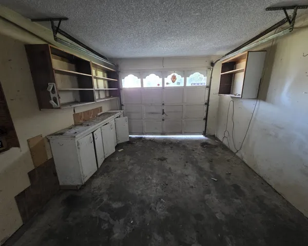 $110,000 | 408 Dwyer Street, Angleton, TX 77515