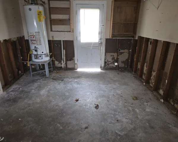 $110,000 | 408 Dwyer Street, Angleton, TX 77515