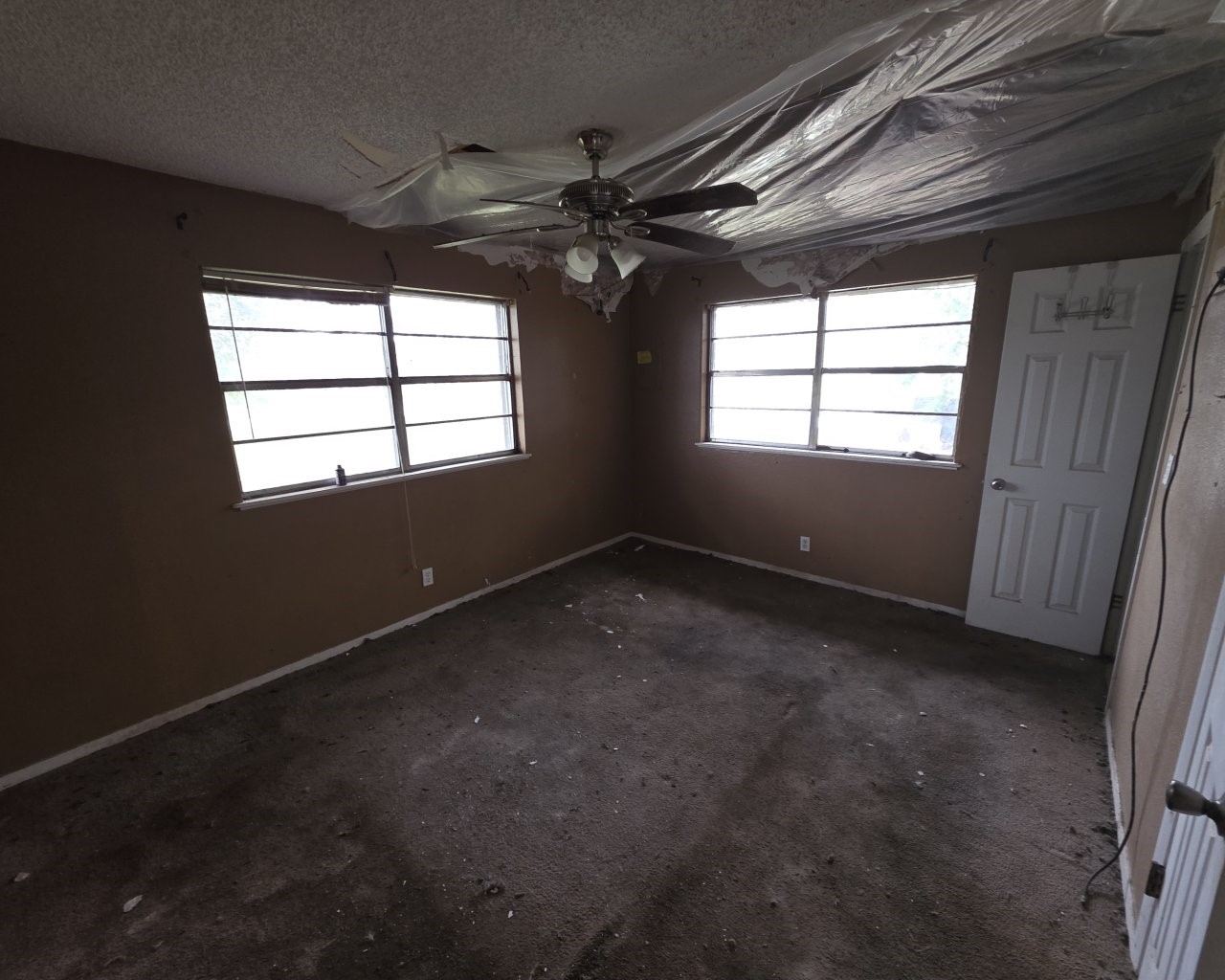 408 Dwyer Street Angleton, TX 77515 - Photo 8 of 17 Bedroom 1