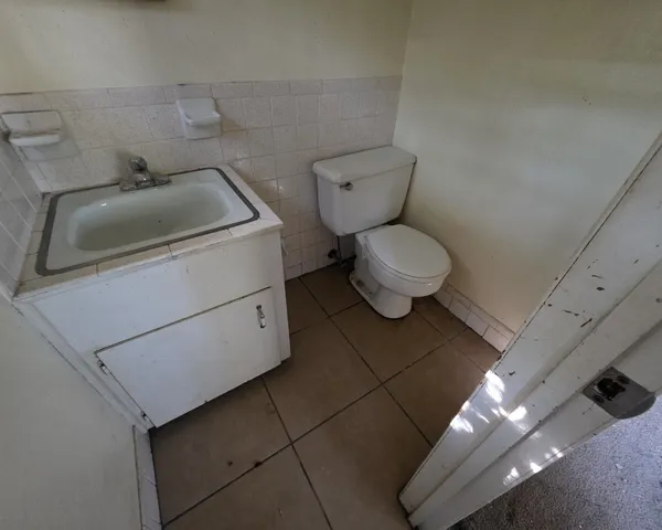 $110,000 | 408 Dwyer Street, Angleton, TX 77515