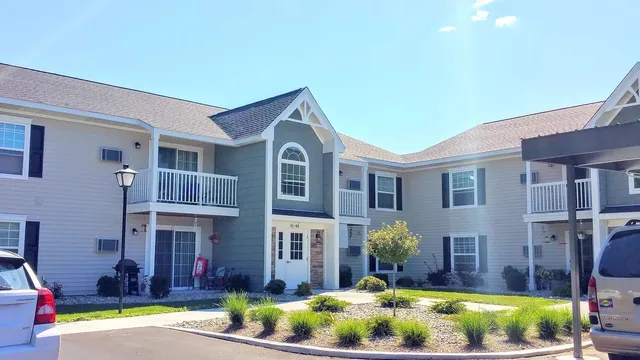 $615 | 152 North Washington Street, Perry, MI 48872