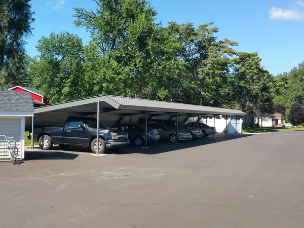 $615 | 152 North Washington Street, Perry, MI 48872