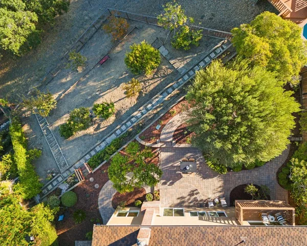 $3,595,000 | 3470 La Mesa Drive, San Carlos, CA 94070