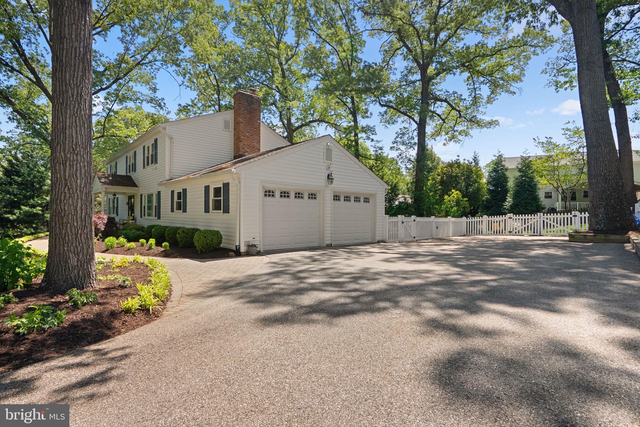 23 St Andrews Road Severna Park, MD 21146 - Photo 3 of 9