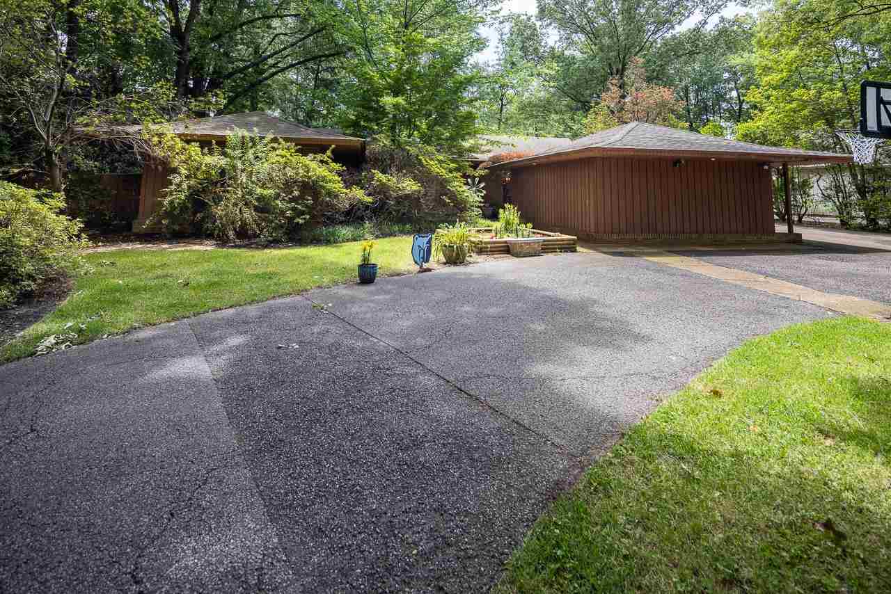 4411 Walnut Grove Road Memphis, TN 38117 - Photo 24 of 24 Dog Watch Wireless Dog Fence for Front and Backyard has 2 Wireless remotes.