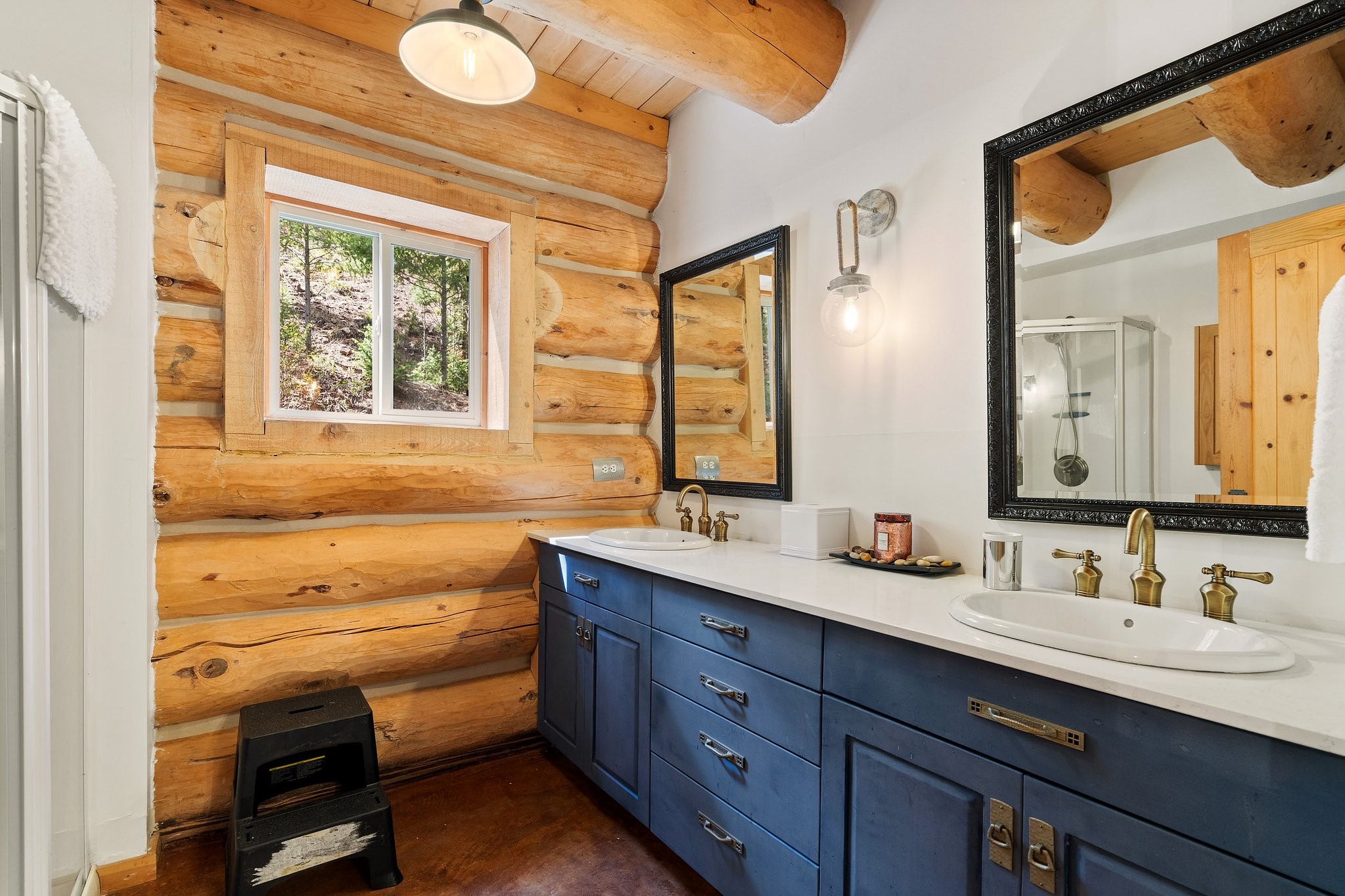 35 Tres Lagunas Road Tererro, NM 87573 - Photo 6 of 32 Hall bath