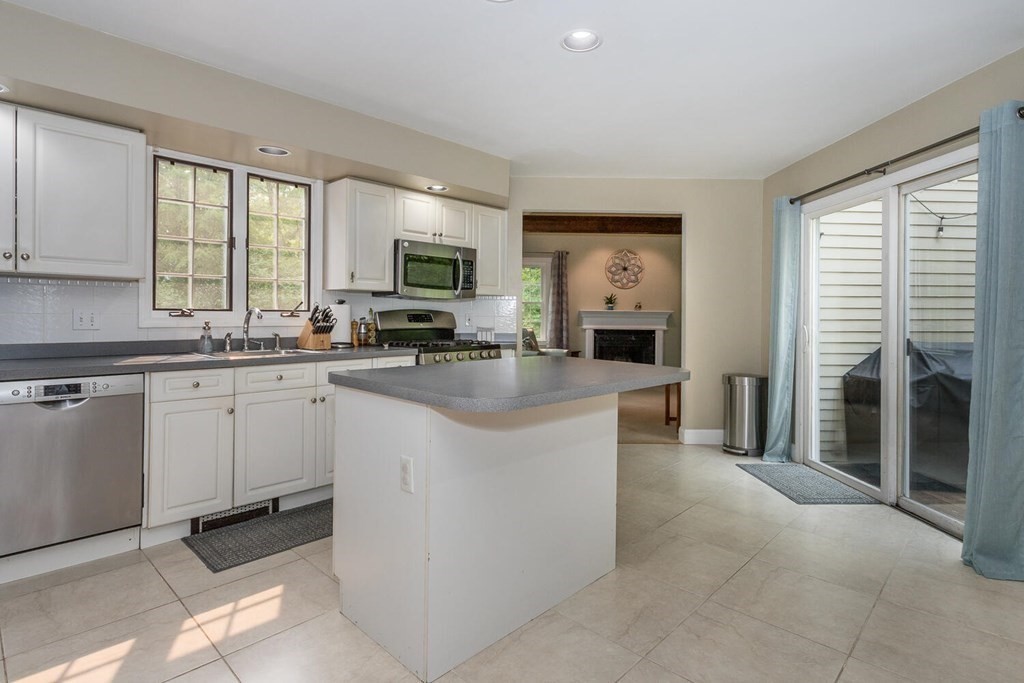 5 Oxbow Road Canton, MA 02021 - Photo 5 of 27 Gallery Image 5