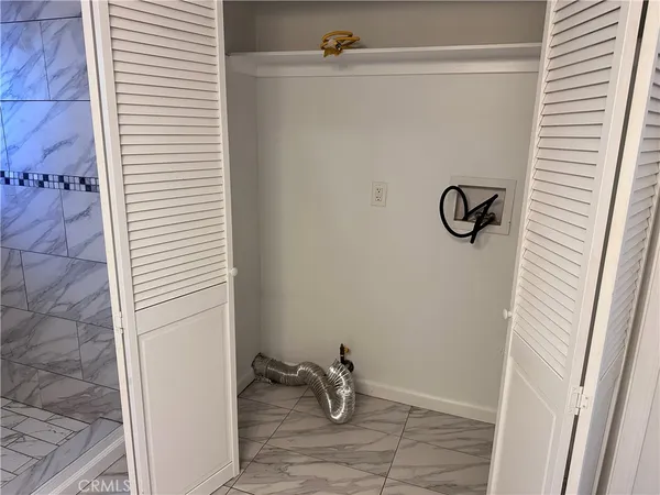$3,850 | 5371 Topeka Drive, Tarzana, CA 91356