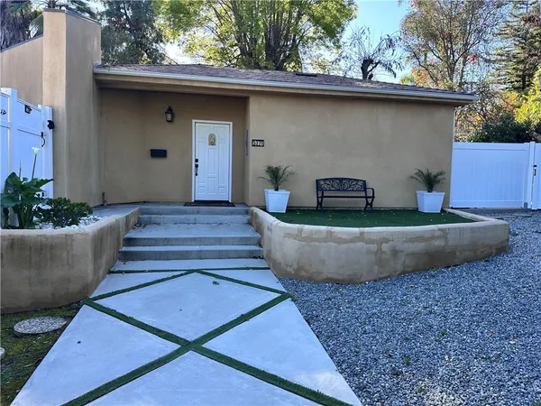 $3,850 | 5371 Topeka Drive, Tarzana, CA 91356