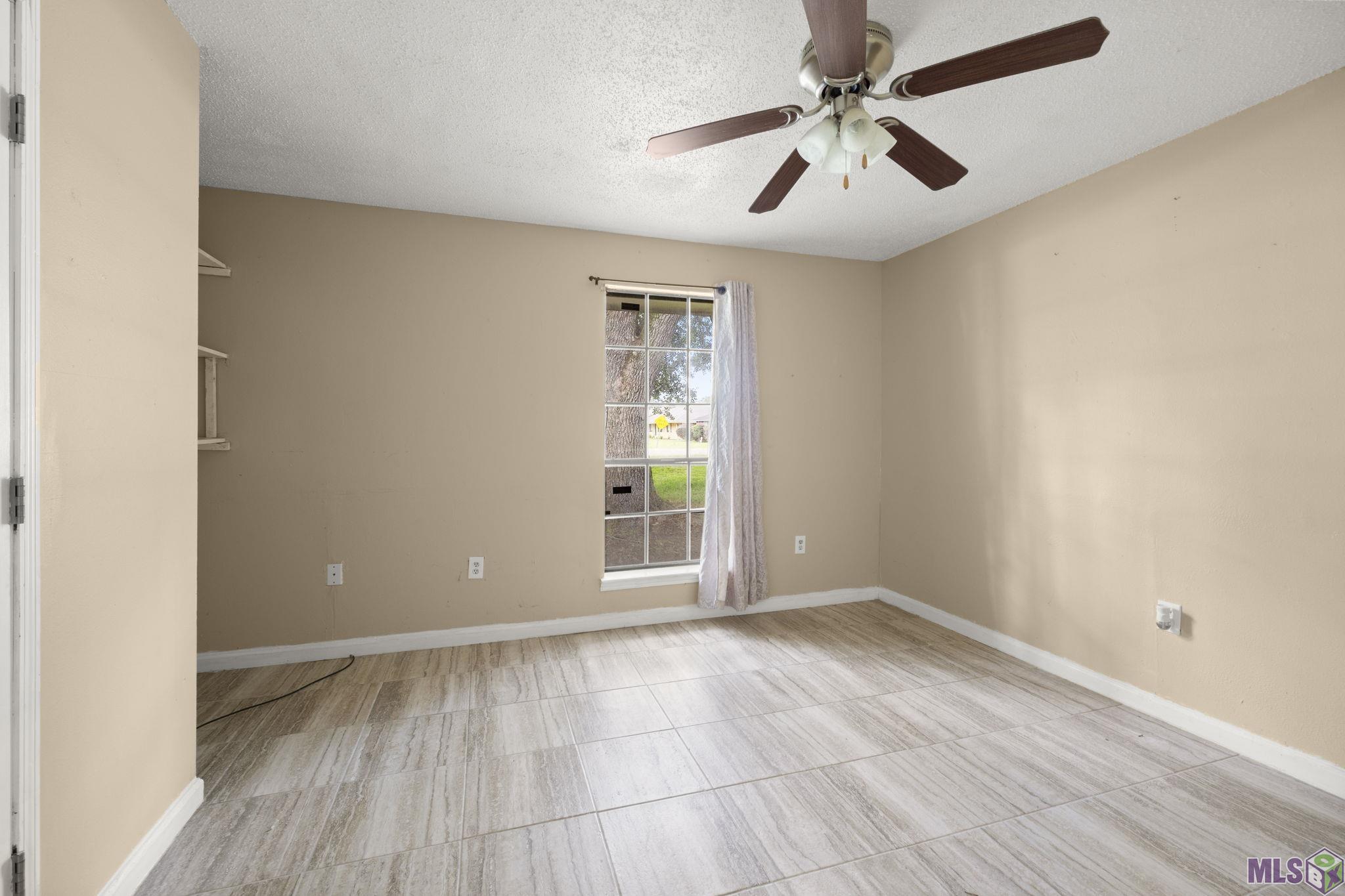 1054 Barkley Drive Baton Rouge, LA 70810 - Photo 19 of 27