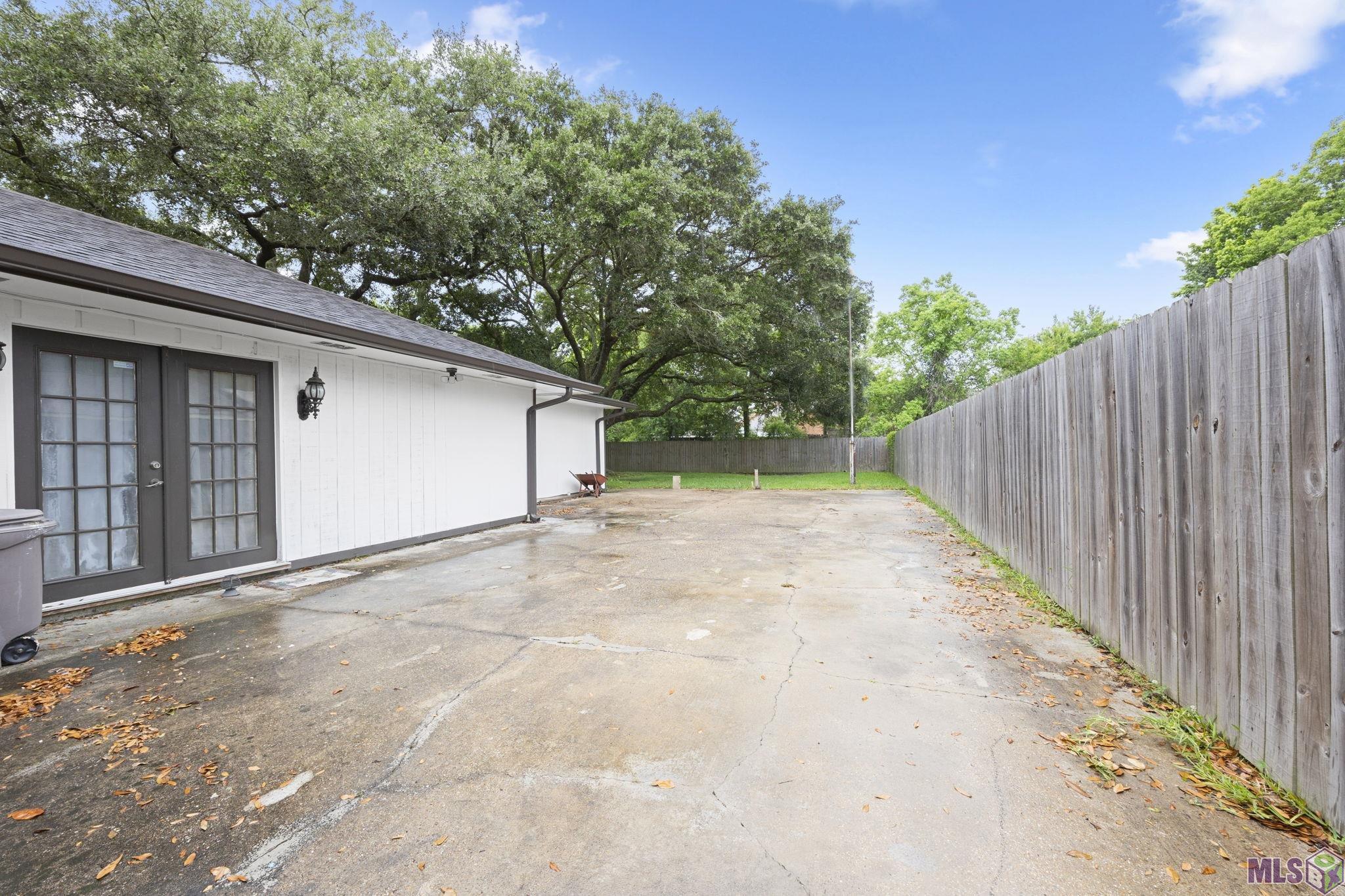 1054 Barkley Drive Baton Rouge, LA 70810 - Photo 24 of 27