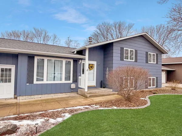 $260,000 | 107 Donita Avenue, Marshall, MN 56258