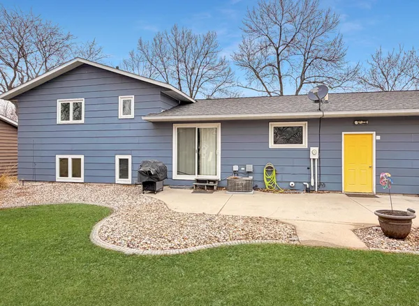 $260,000 | 107 Donita Avenue, Marshall, MN 56258
