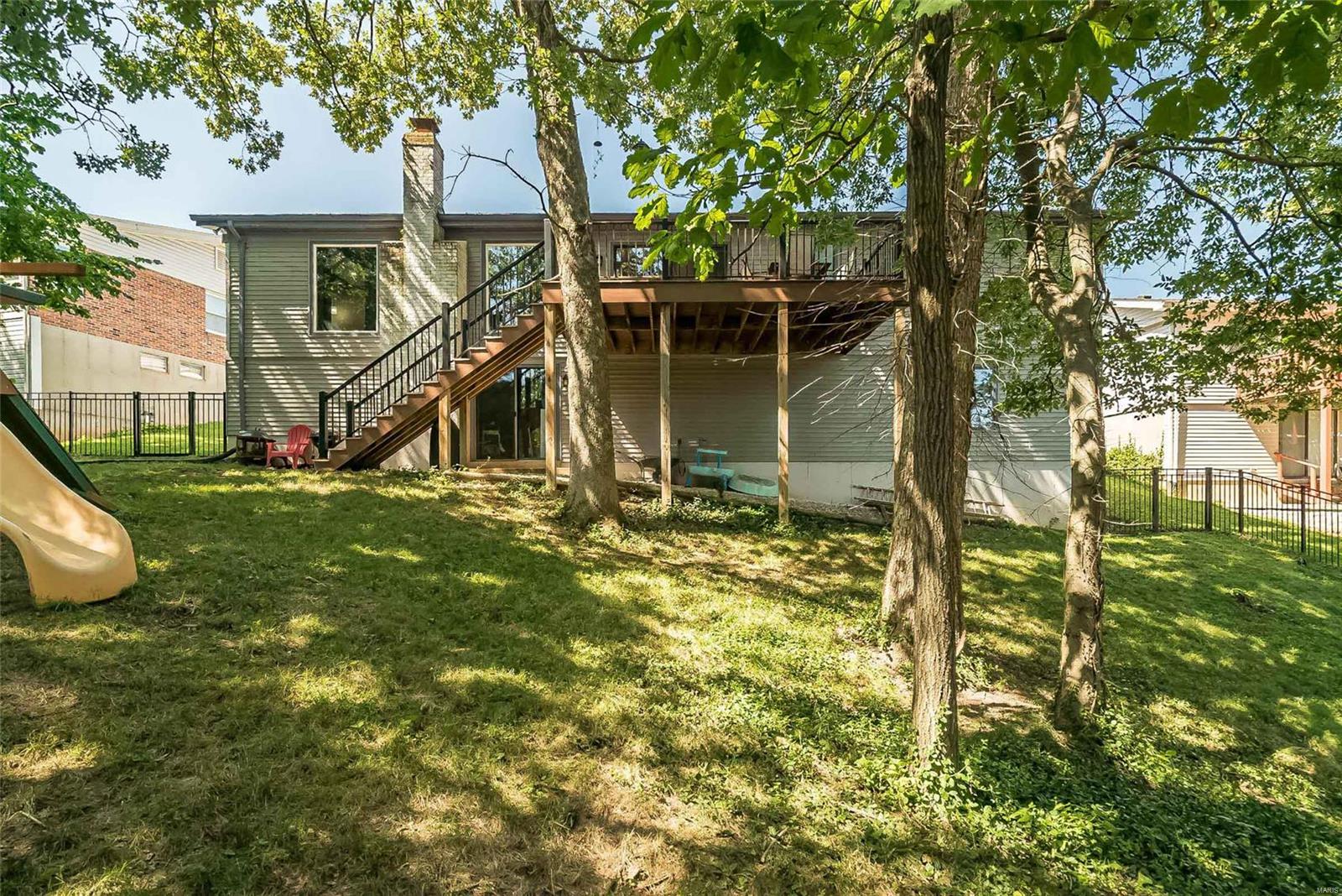 2968 Spring Water Drive St. Louis, MO 63129 - Photo 2 of 44