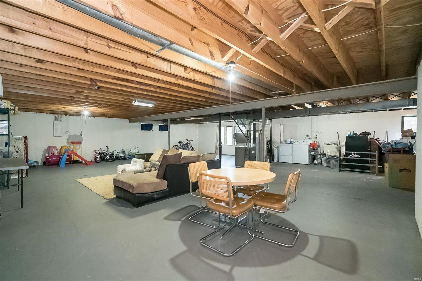 2968 Spring Water Drive St. Louis, MO 63129 - Photo 35 of 44