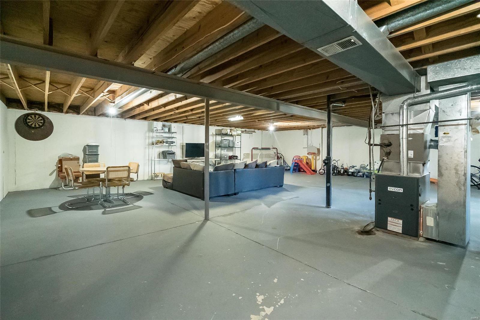 2968 Spring Water Drive St. Louis, MO 63129 - Photo 39 of 44