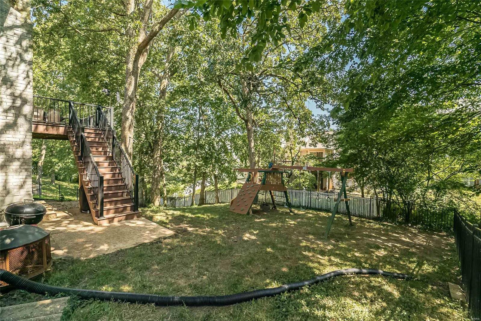 2968 Spring Water Drive St. Louis, MO 63129 - Photo 40 of 44