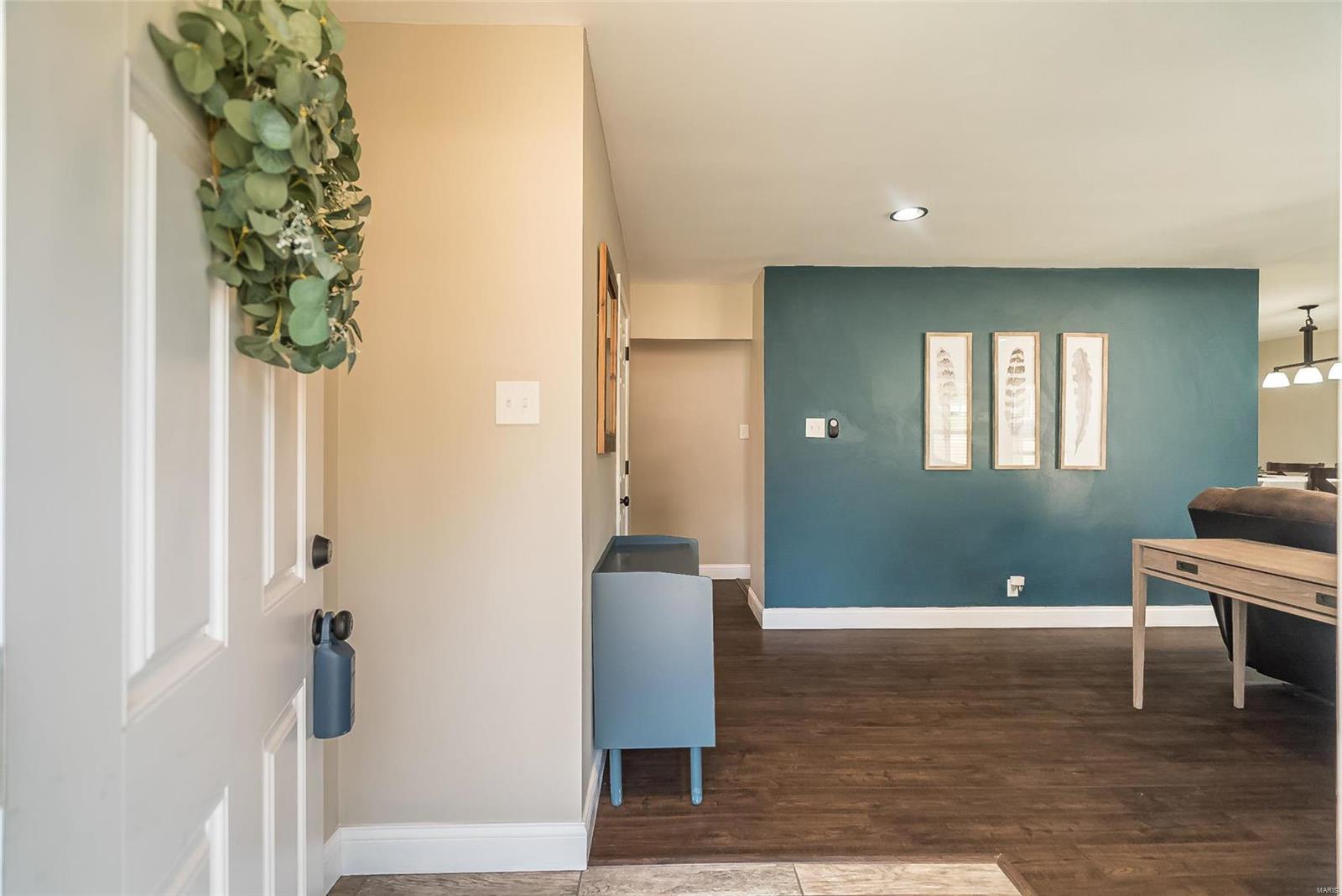 2968 Spring Water Drive St. Louis, MO 63129 - Photo 6 of 44