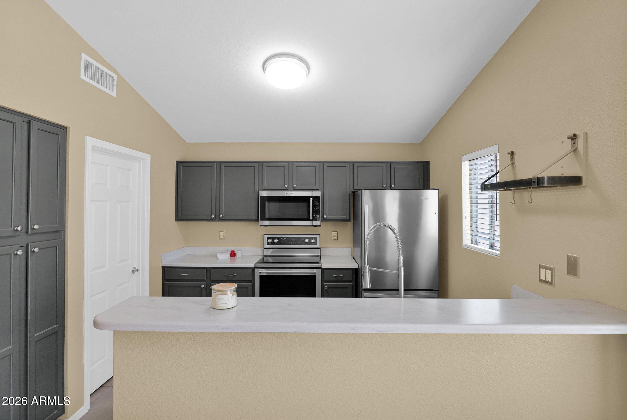 1701 East Kerby Farms Road Chandler, AZ 85249 - Photo 11 of 22 Kitchen