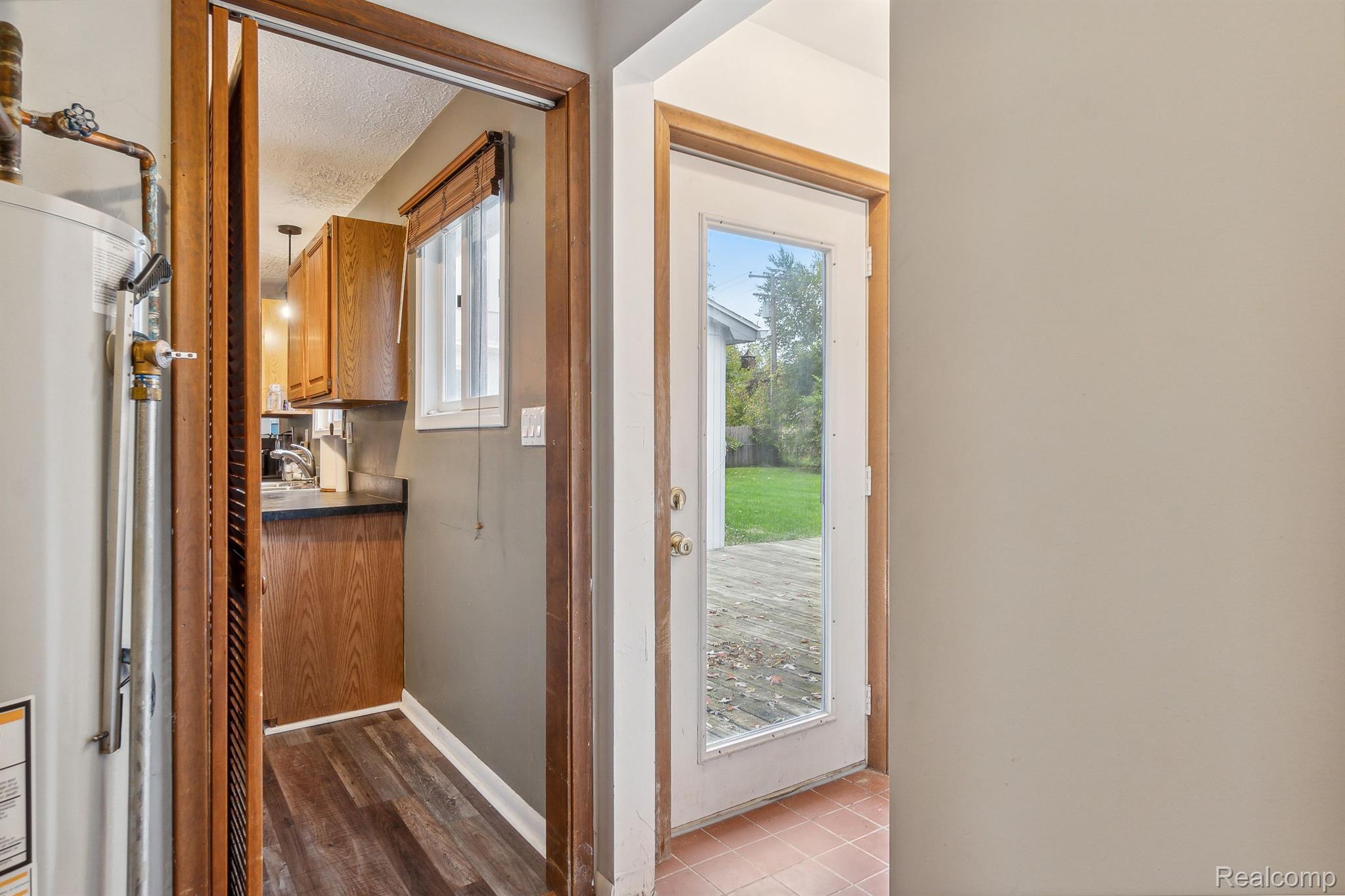 4655 Pelton Road Clarkston, MI 48346 - Photo 29 of 44 Gallery Image 29
