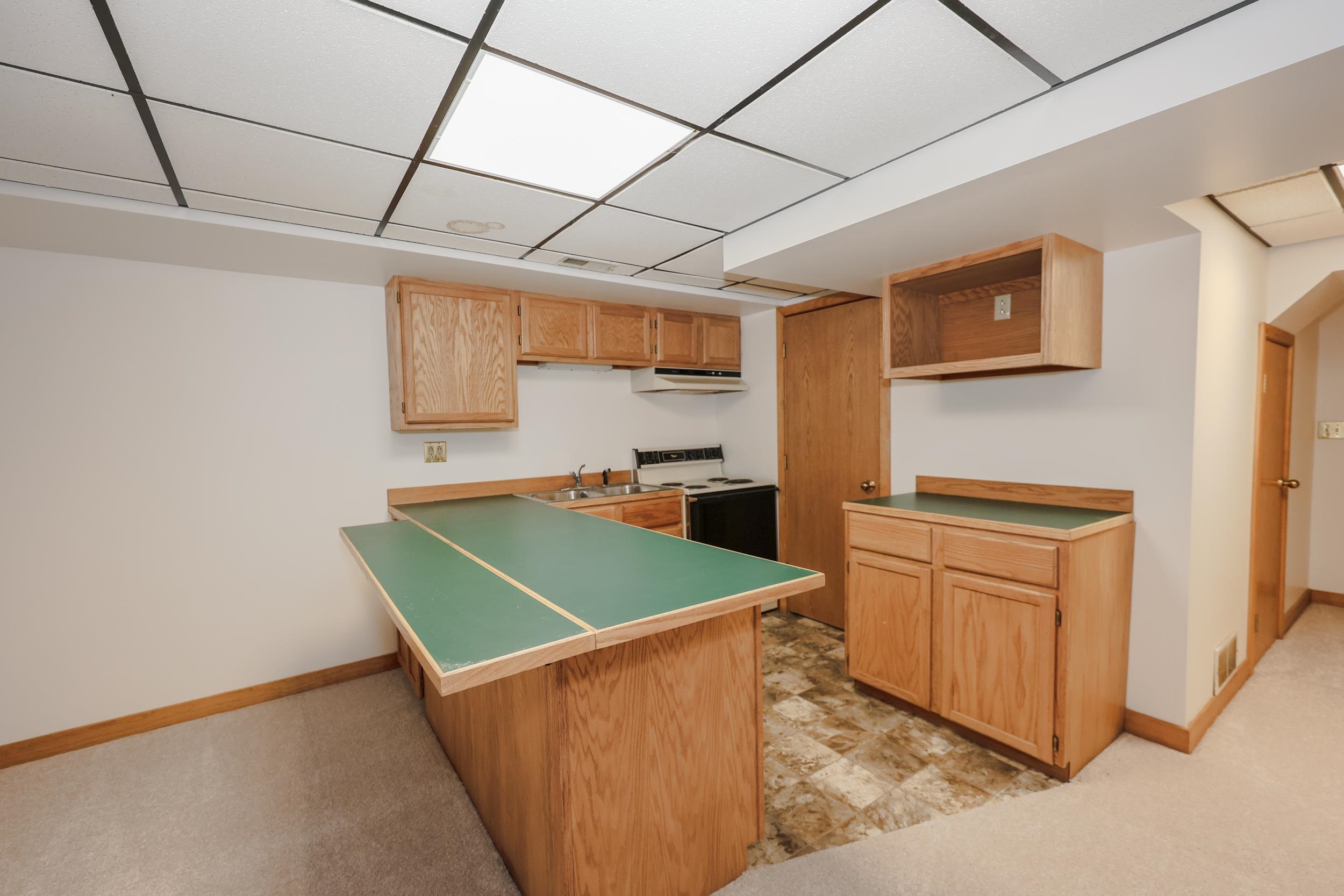 98 Dow Road Hollis, NH 03049 - Photo 44 of 60