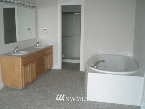 2815 Willows Road, Unit 113 Seaview, WA 98644 - Photo 11 of 14 Gallery Image 11