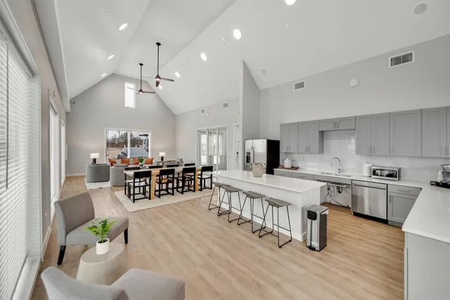 $1,530 | 10107 Conover Cmns Circle, Fort Worth, TX 76108