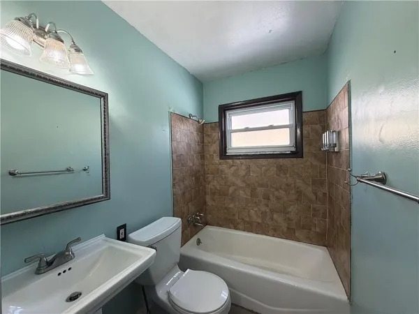 $154,900 | 212 Kingston Drive, Pittsburgh, PA 15235