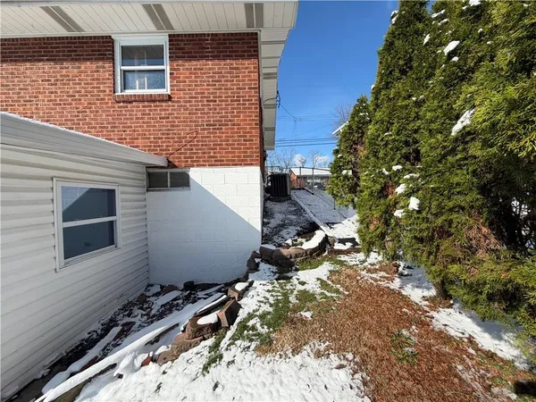 $154,900 | 212 Kingston Drive, Pittsburgh, PA 15235